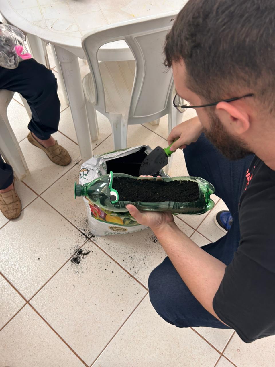 Mãos que Plantam, Memórias que Florescem